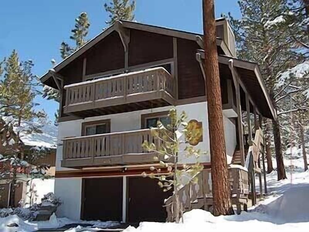 1233 Timber Lane — South Lake Tahoe