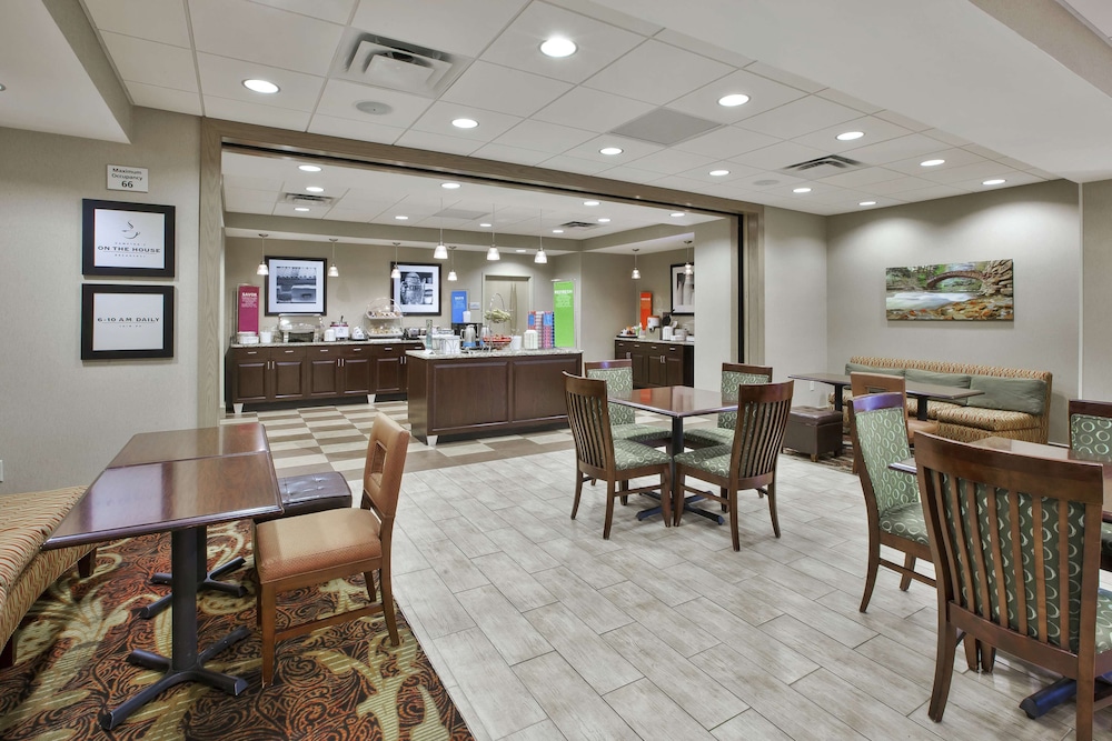 Hampton Inn Brockport NY - photo 35