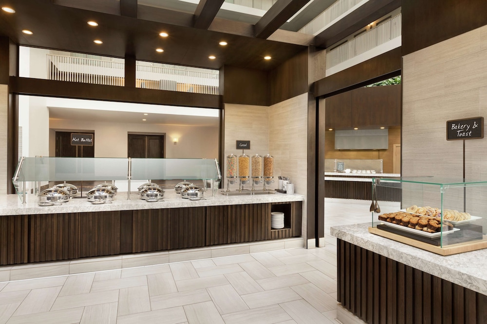 Embassy Suites by Hilton Brea North Orange County - photo 26