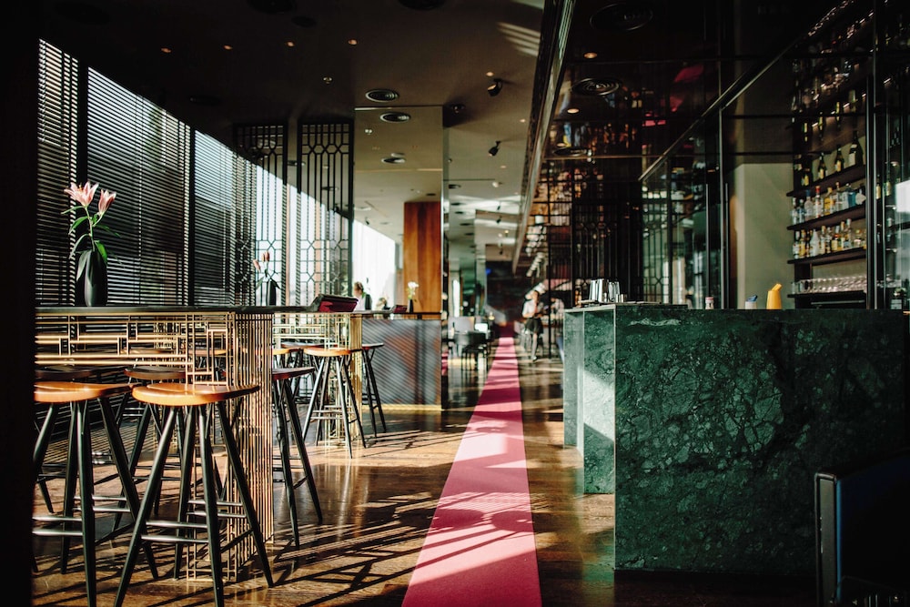 מזון ומשקאות