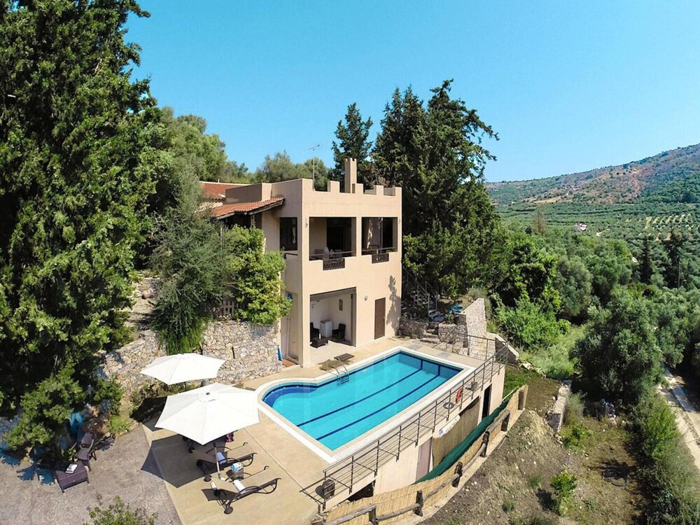 Holiday home with pool — 4-Star Luxury Hotel in None, Greece