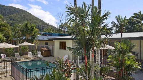 Tropical Essence Palm Cove in Palm Cove, Australia