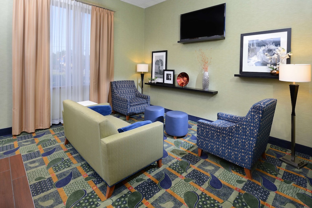 Hampton Inn High Point - photo 4
