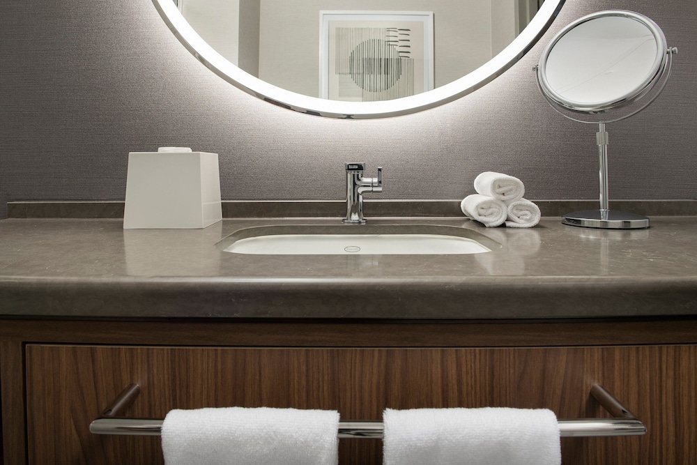 Courtyard by Marriott Washington DC Dupont Circle - photo 30