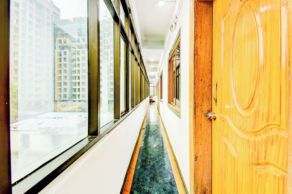 Fabhotel New Pune Residency