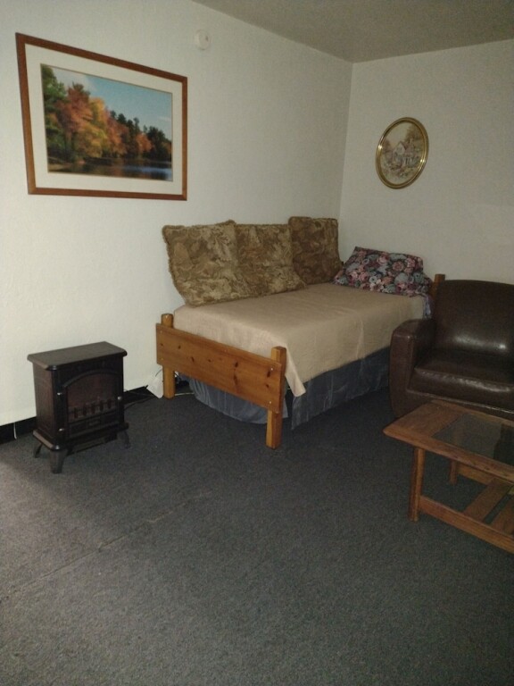 Hub City Inn - photo 10