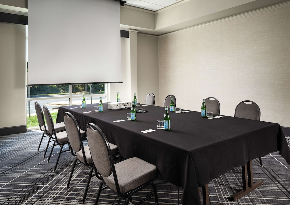 Hilton Charlotte Airport - photo 50