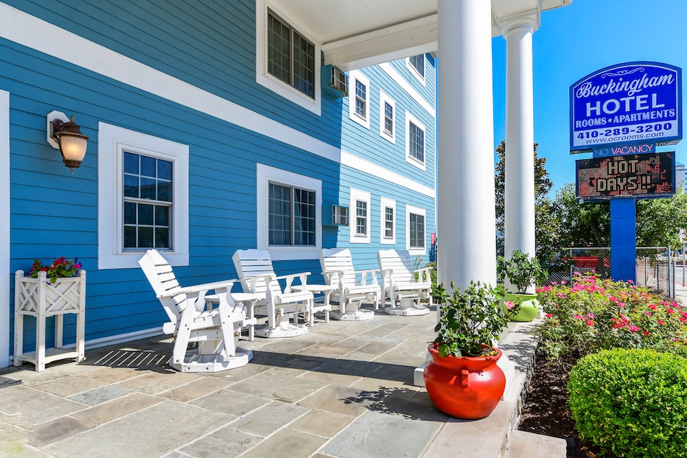 Commander Beach House Hotel - photo 58