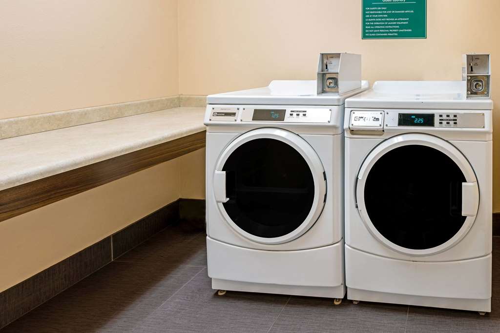 La Quinta Inn & Suites by Wyndham Butte - photo 49