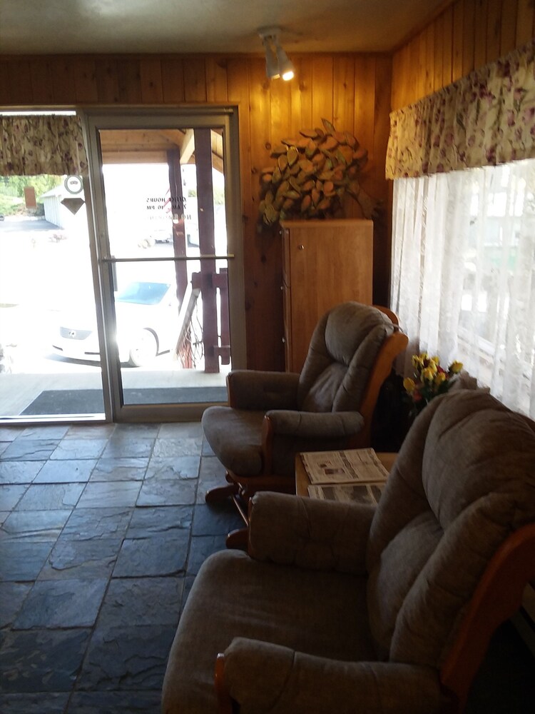 Columbia River Inn - photo 8