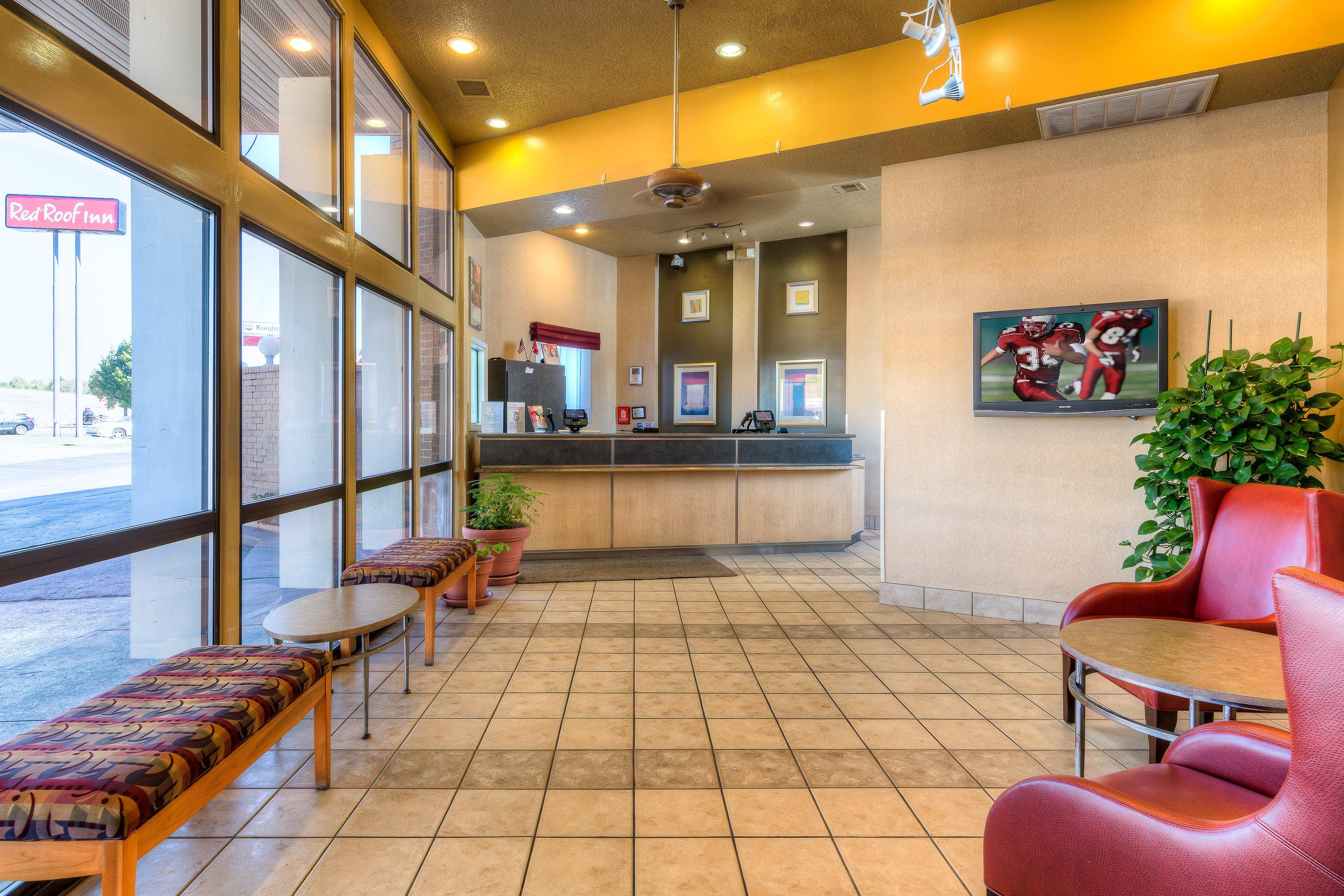 Red Roof Inn Tulsa - photo 14