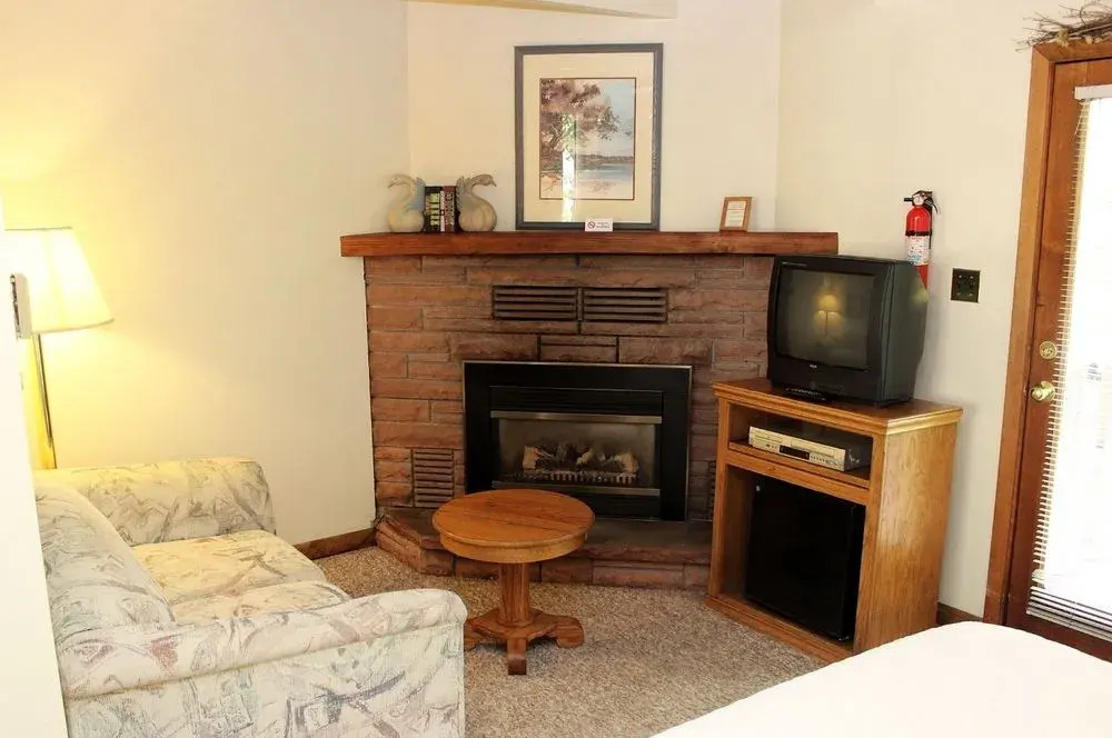 Sunnyside Knoll Resort - photo 32
