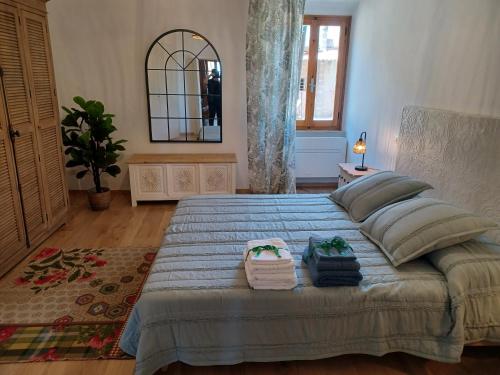 Casa Nella Appartamento Nel Centro Storico — 4-Star Luxury Hotel in Gambassi Terme, Italy