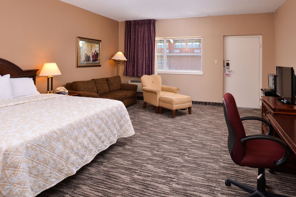 Ranch House Motel - photo 2