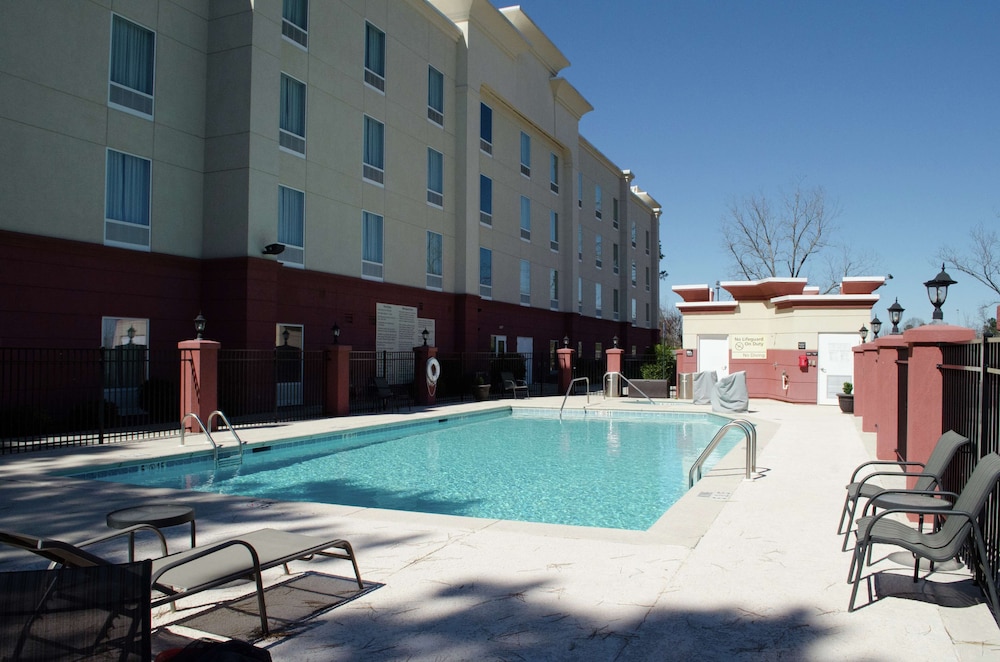 Hampton Inn Thomson - photo 23