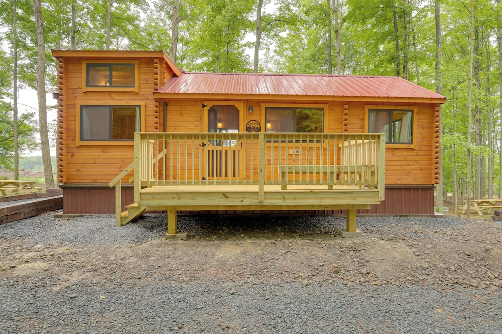 Scenic Deck & Grill: Middlebury Center Retreat — hotel in Osceola