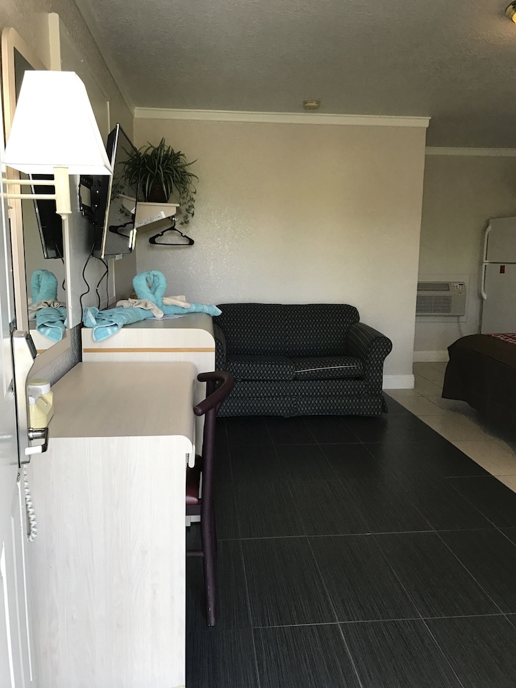 Apollo Inn Motel - photo 23