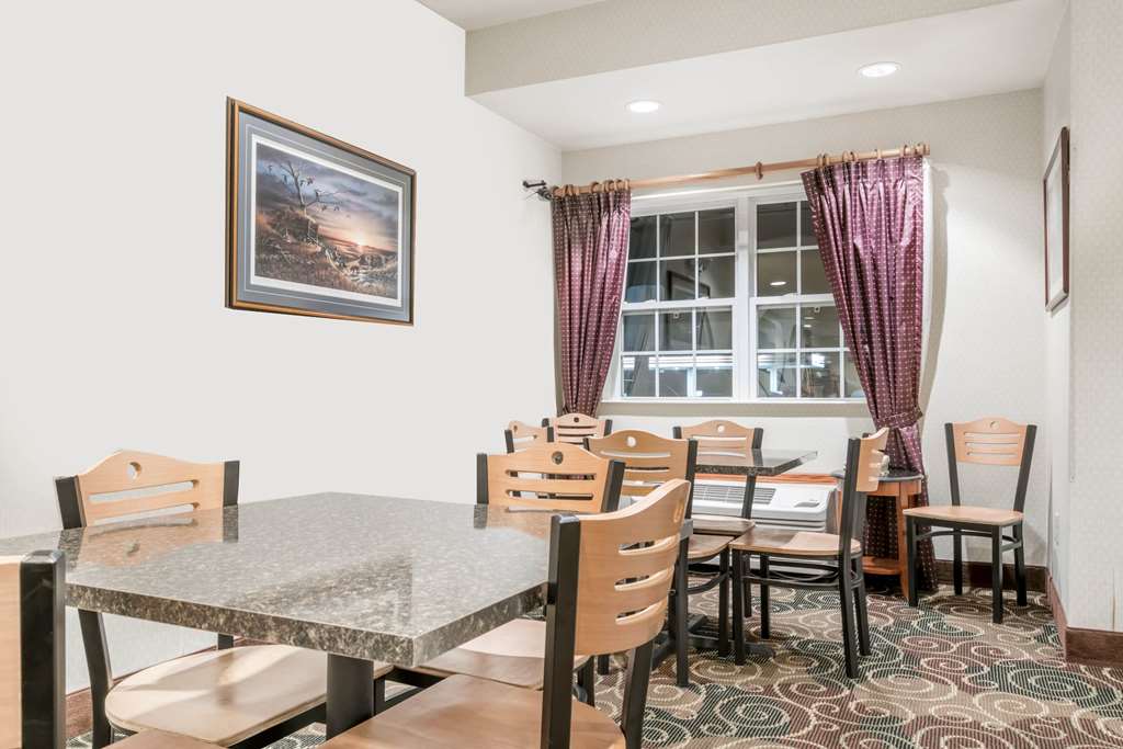 Microtel Inn & Suites by Wyndham Rice Lake - photo 13