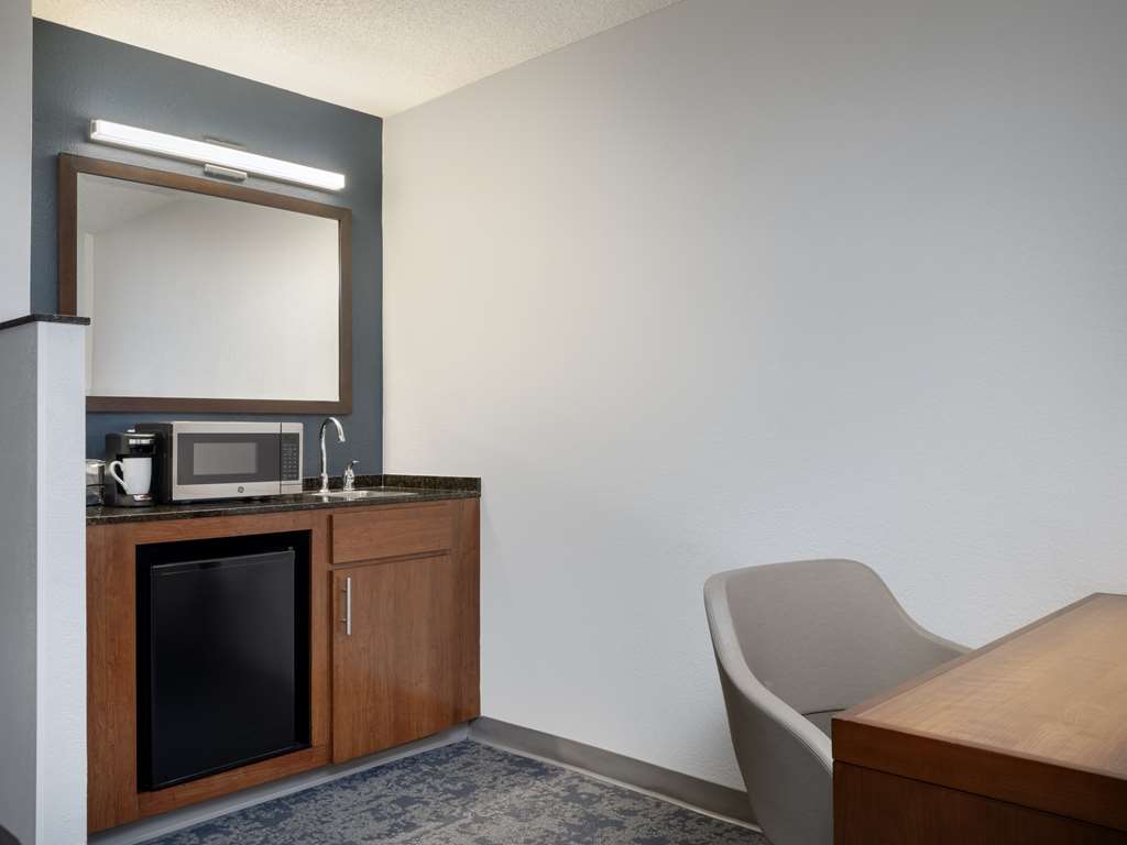 Hyatt Place Lakeland Center - photo 20