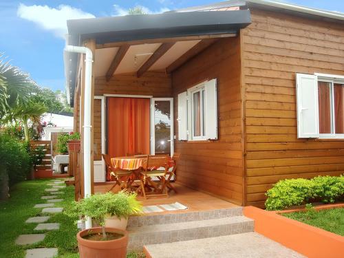 House With 2 Bedrooms in Saint Paul With Wonderful sea View Enclosed — 4-Star Luxury Hotel in Saint-Paul, Réunion