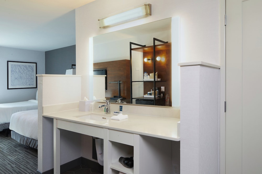 Four Points by Sheraton Los Angeles Westside - photo 17