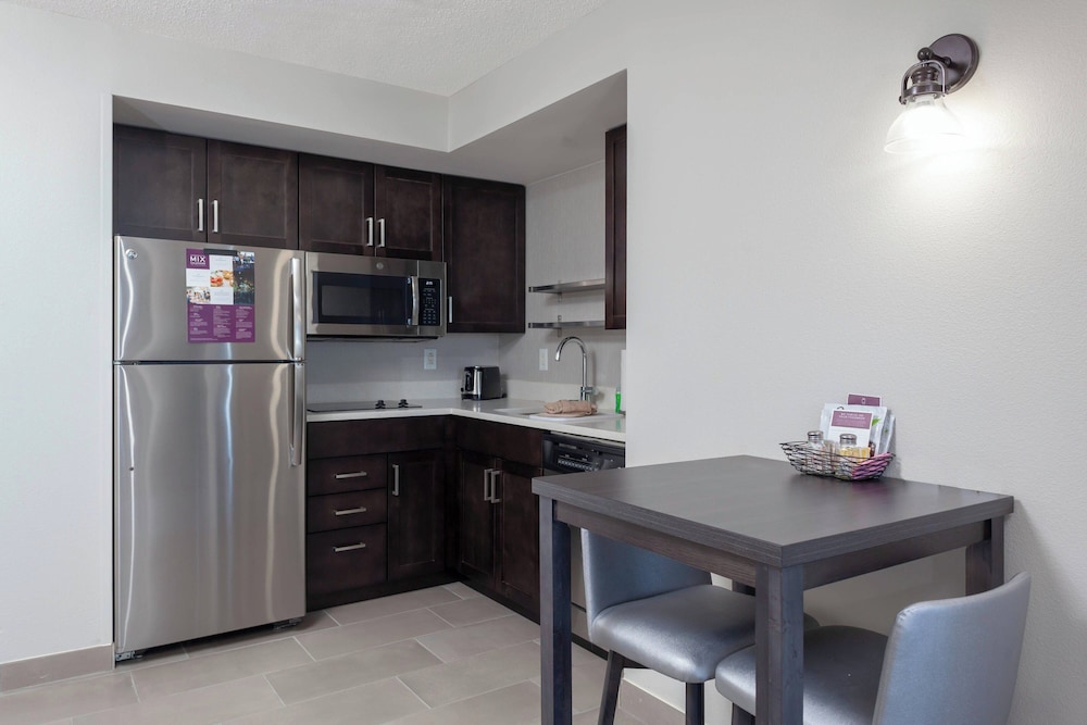 Residence Inn by Marriott Virginia Beach Oceanfront - photo 8