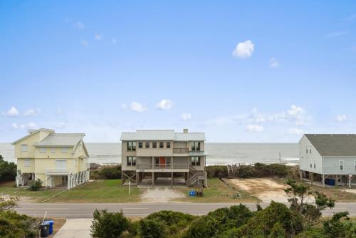 Marsh Madness by Oak Island Accommodations - photo 37