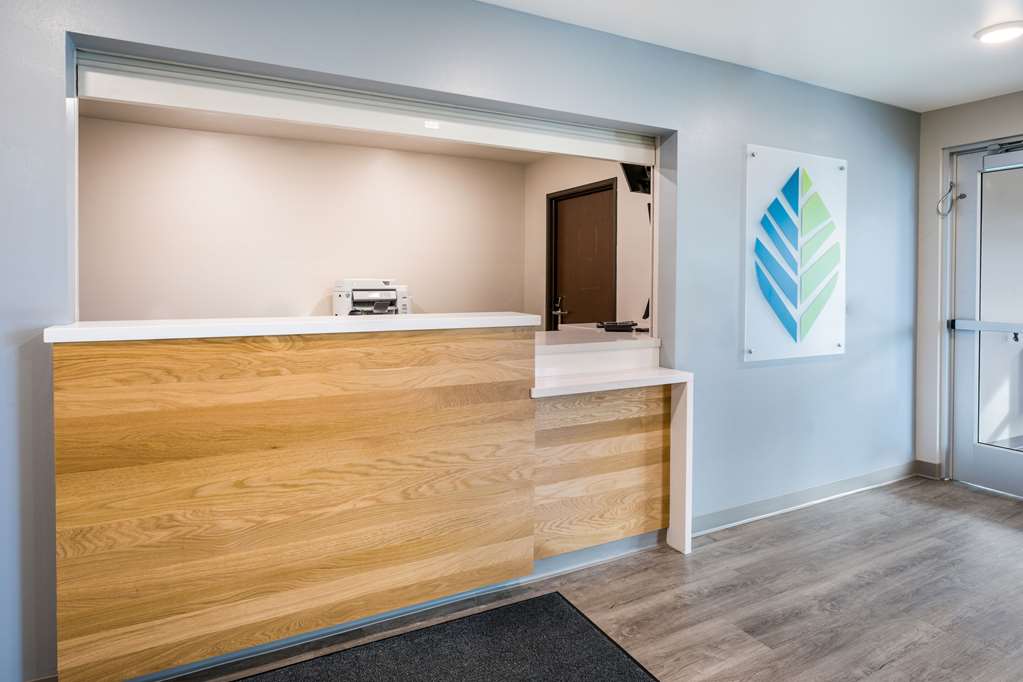 WoodSpring Suites Elgin Chicago - photo 8