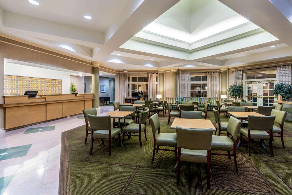 La Quinta Inn & Suites by Wyndham Phoenix West Peoria - featured photo