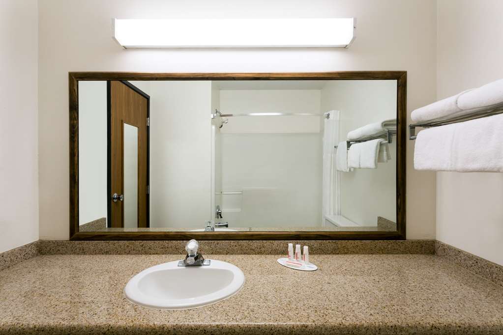 Baymont by Wyndham Bozeman - photo 20