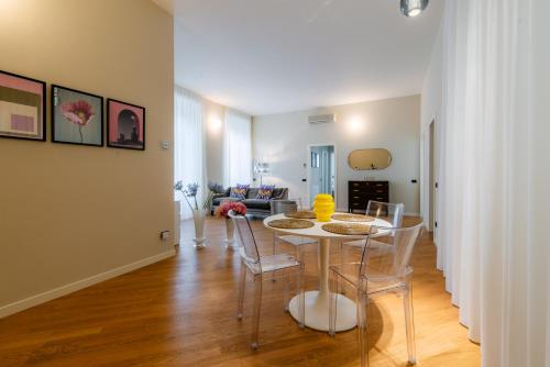 R Oleandro House — 4-Star Luxury Hotel in Como, Italy