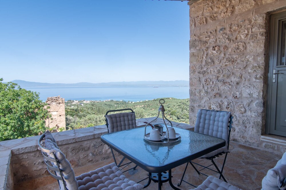 Niki s Tower Majestic Seaview Stone Nest in Kalamata, Greece