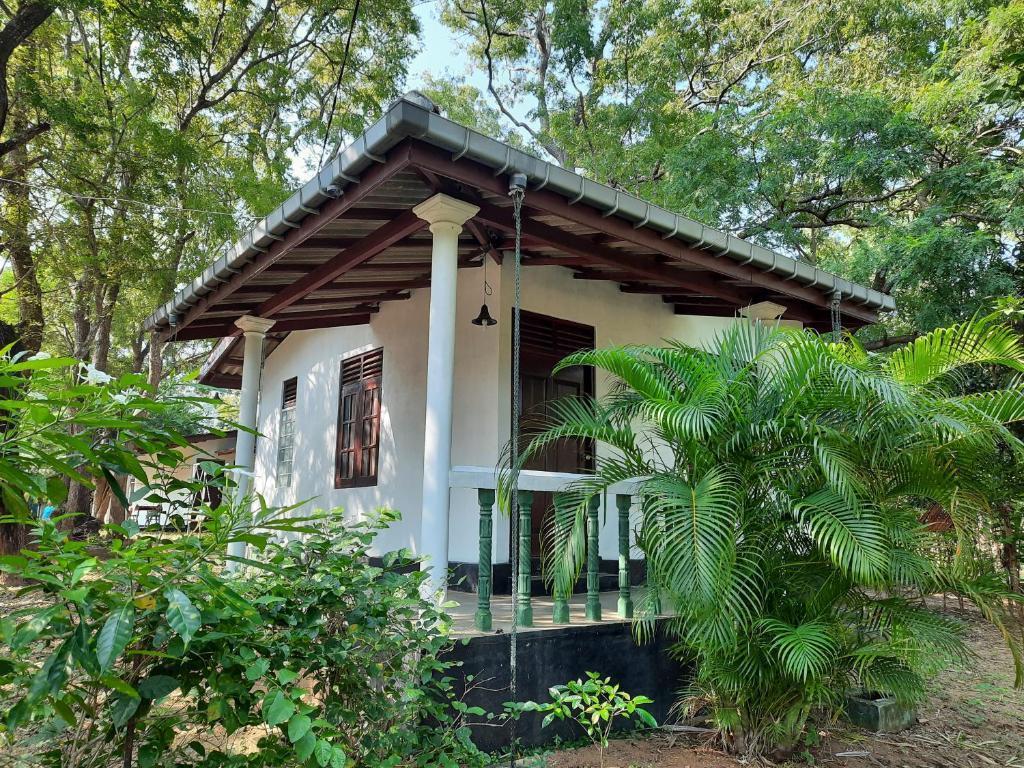 Katagamuwa Rest in Kataragama, Sri Lanka