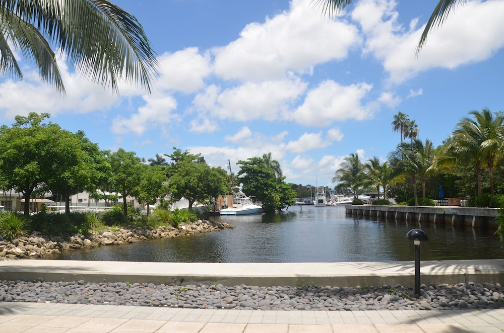 Riviera Luxury Living at River Oaks Marina and Tower - photo 64