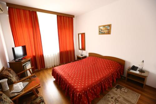 Hotel Moldova — Husi — photo 3