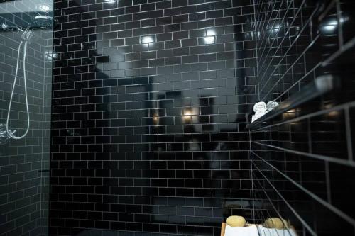 The Gas Lamp Hotel 1BR Latimer - photo 5