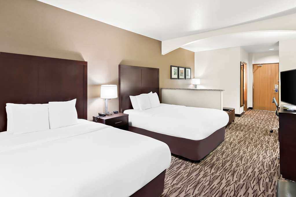 Comfort Suites Portland Airport - photo 26