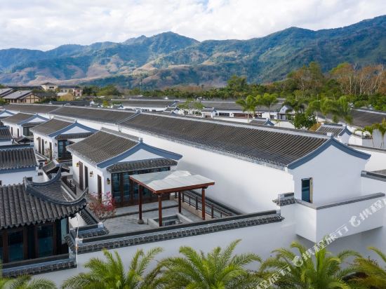 Baoting Qixianling Qingquan hot spring resort villa in Baocheng, People's Republic of China