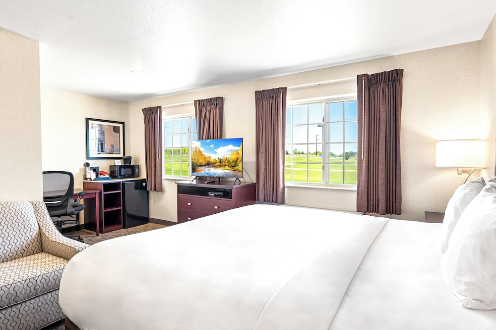 Boarders Inn & Suites Shawano - photo 22