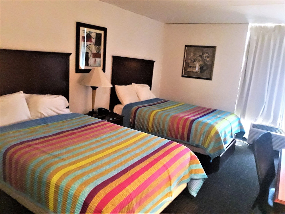 Madison Inn and Suites - photo 20