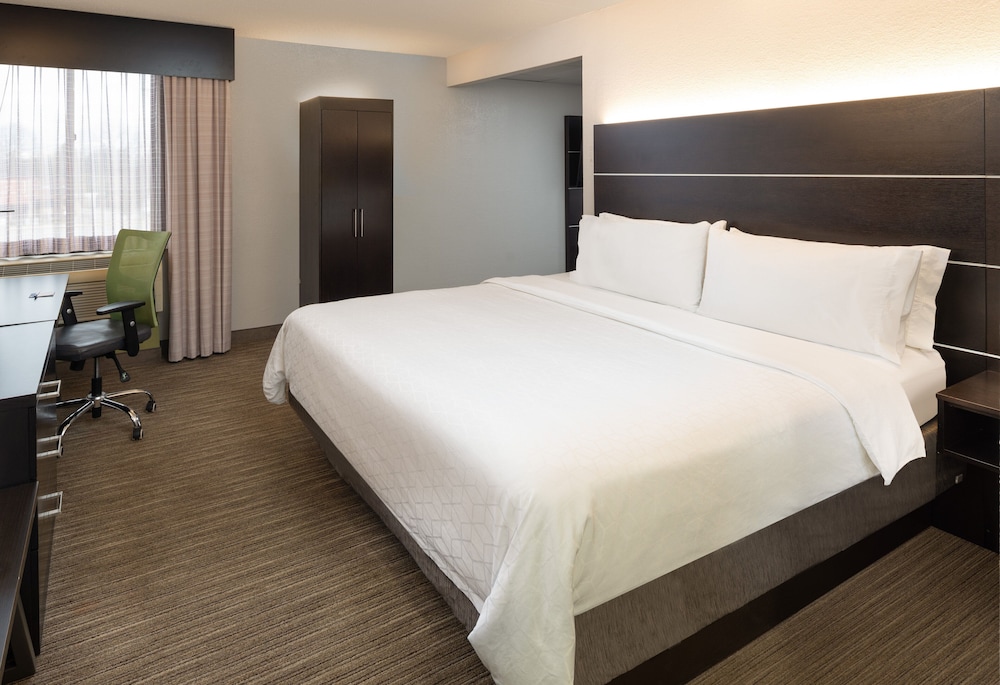 Holiday Inn Express Rochester Greece by IHG - photo 10