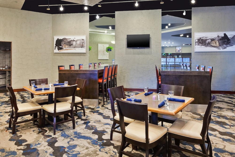 Crowne Plaza Columbus North Worthington by IHG - photo 30