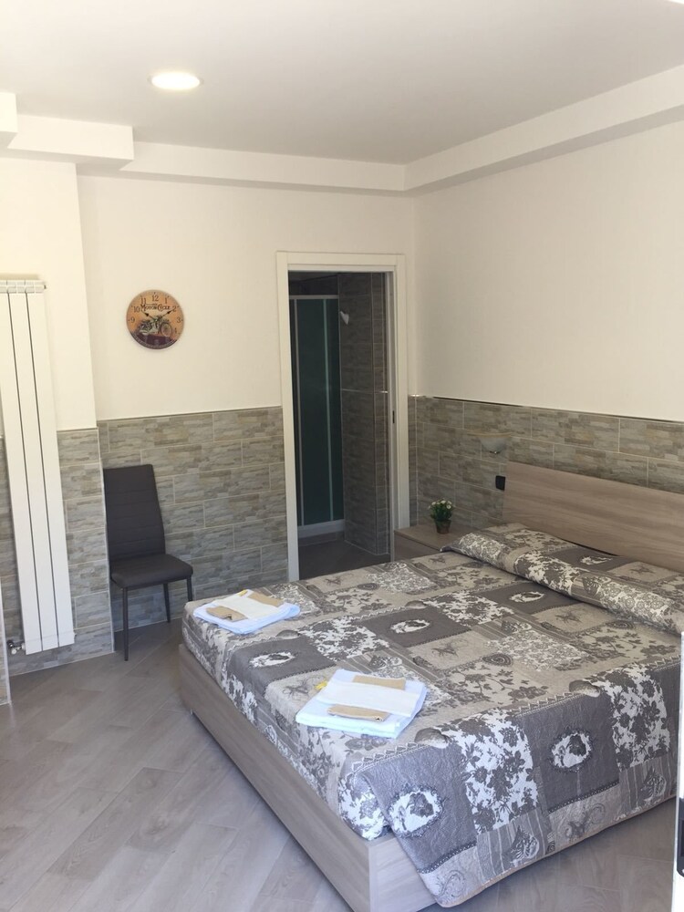 B&B La Lupa — 4-Star Luxury Hotel in Rome, Italy