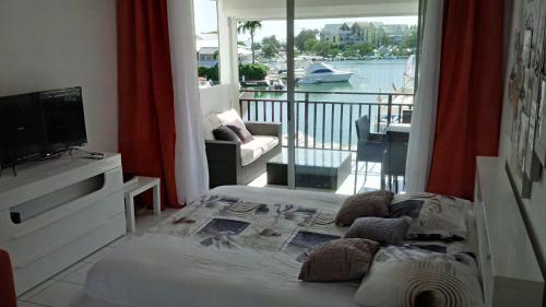 Joli Studio Vue Sur Mer — 4-Star Luxury Hotel in Pointe-A-Pitre, Guadeloupe