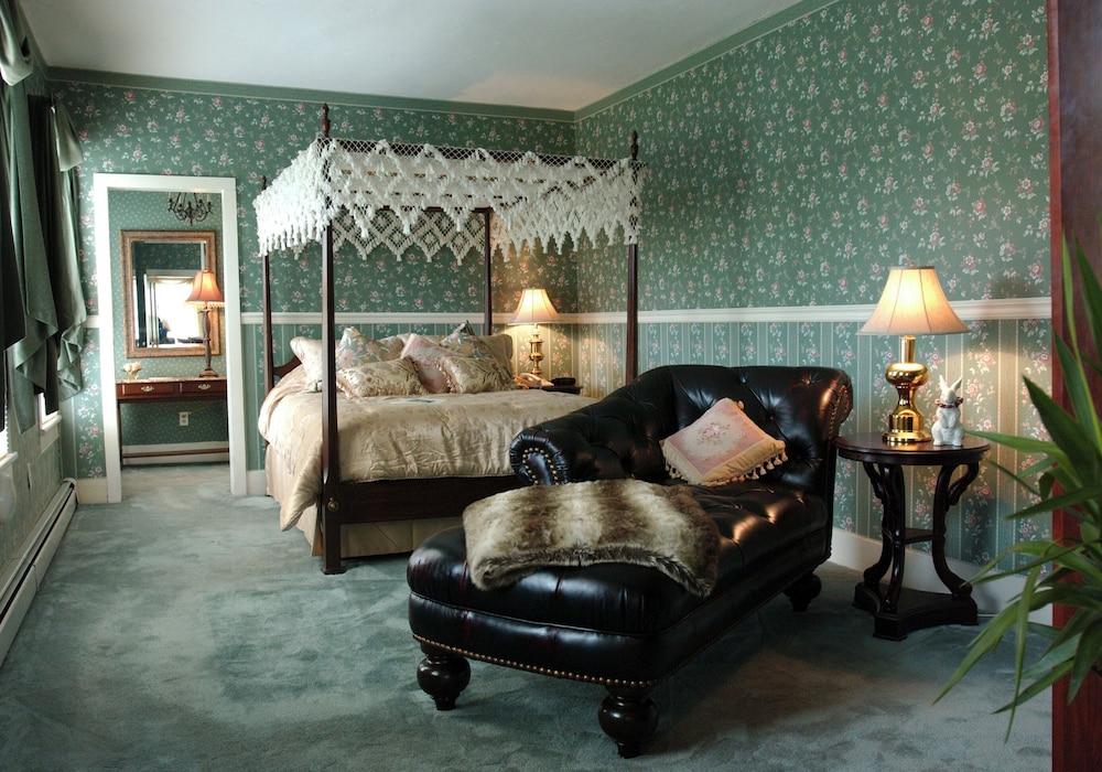 Stroudsmoor Country Inn - photo 22