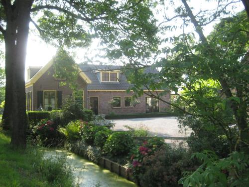 Mourits Hoeve — hotel in Woerden