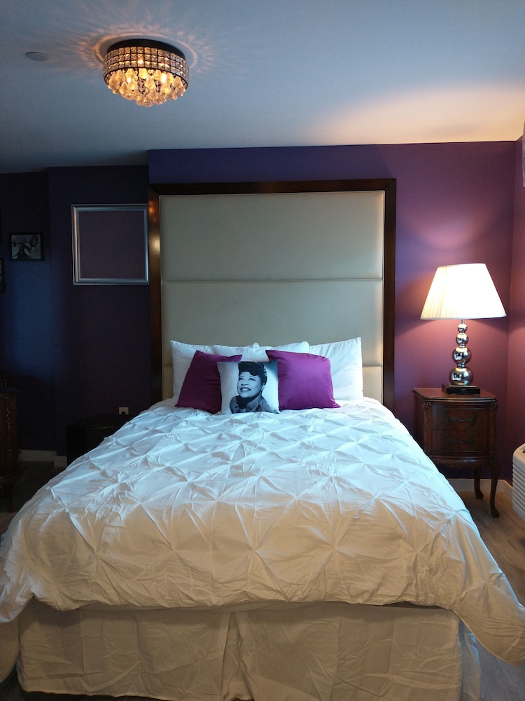 Dunns Josephine Hotel - photo 11