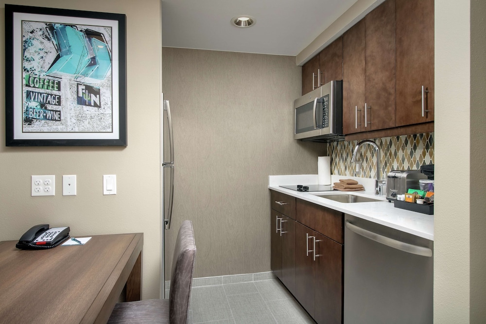 Homewood Suites by Hilton Austin Downtown - photo 23