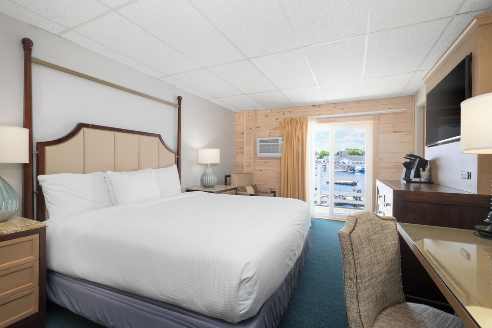 Boothbay Harbor Inn — Boothbay Harbor — photo 2
