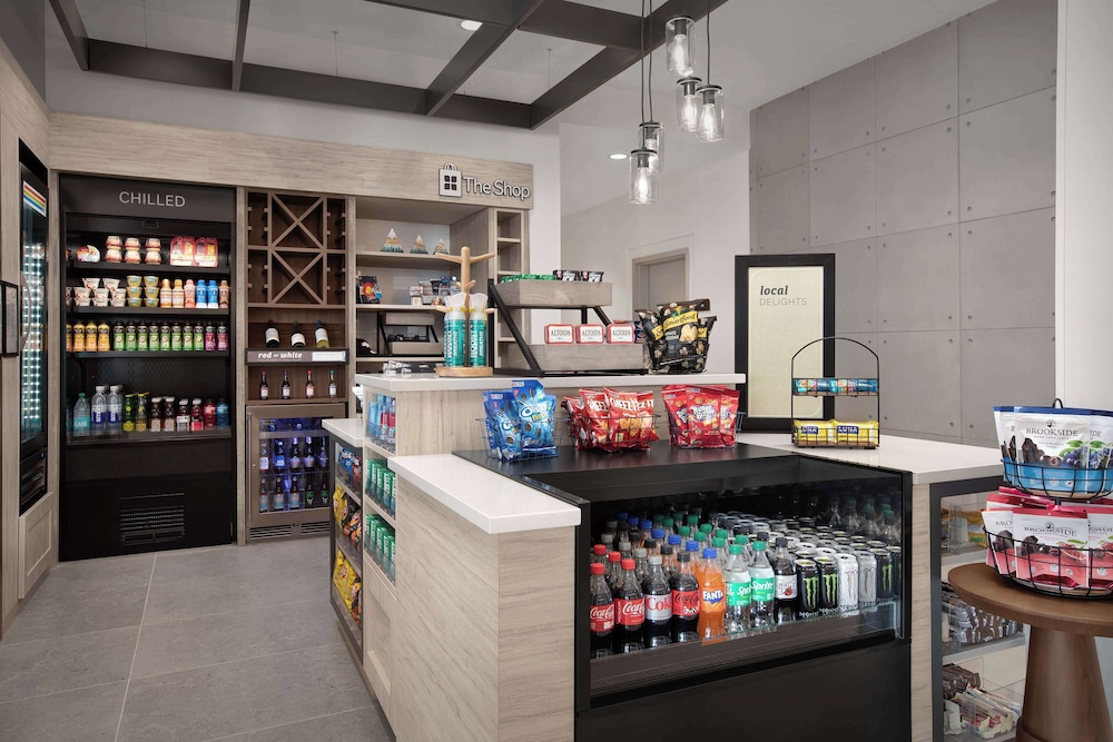 Hilton Garden Inn Denver Airport Tower Road - photo 26
